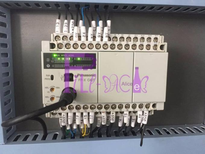 1L পেট বোতল লেবেলিং মেশিন প্যানাসনিক মোটর হাতা আবেদনকারী 400BPM 9