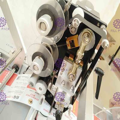 আঠালো বৃত্তাকার বোতল লেবেল মেশিন আধা স্বয়ংক্রিয় বোতল লেবেলার