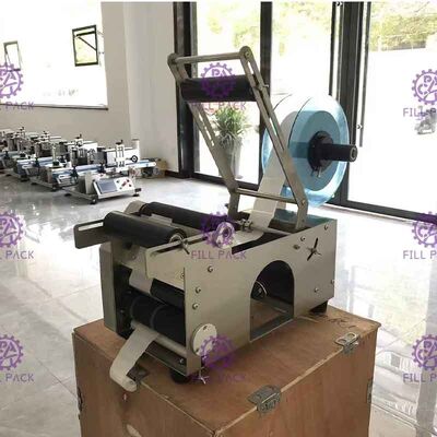 কোড প্রিন্টার সহ সেমিয়াউটো 50BPH স্ব আঠালো লেবেলিং মেশিন