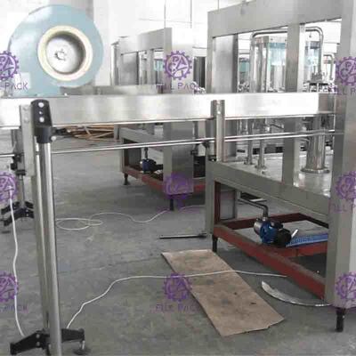 Monoblock তরল ভর্তি মেশিন, 1 মধ্যে 1 প্লাস্টিকের বোতল দুল জুস ফিলার