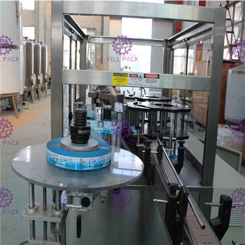 ওপিপি হট দ্রবীভূত আঠালো পিইটি / প্লাস্টিকের পানির বোতল লেবেলিং মেশিন / সরঞ্জাম / লাইন / উদ্ভিদ / সিস্টেম / ইউনিট