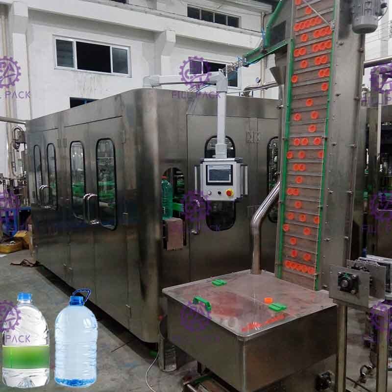 Monoblock সম্পূর্ণ স্বয়ংক্রিয় জল বোতলিং মেশিন 3-10L বোতল 3 8 8 মাথা